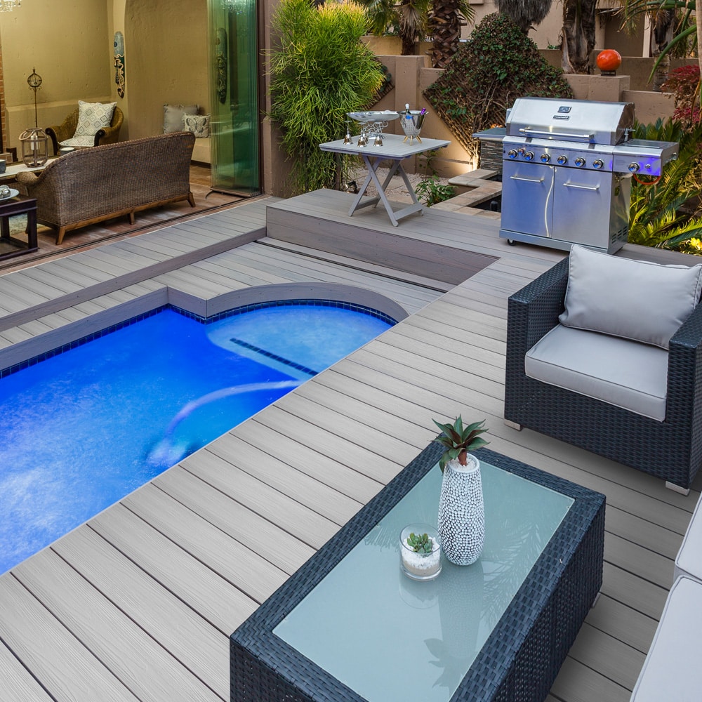 Eva-LAST Caribbean Coral poolside deck