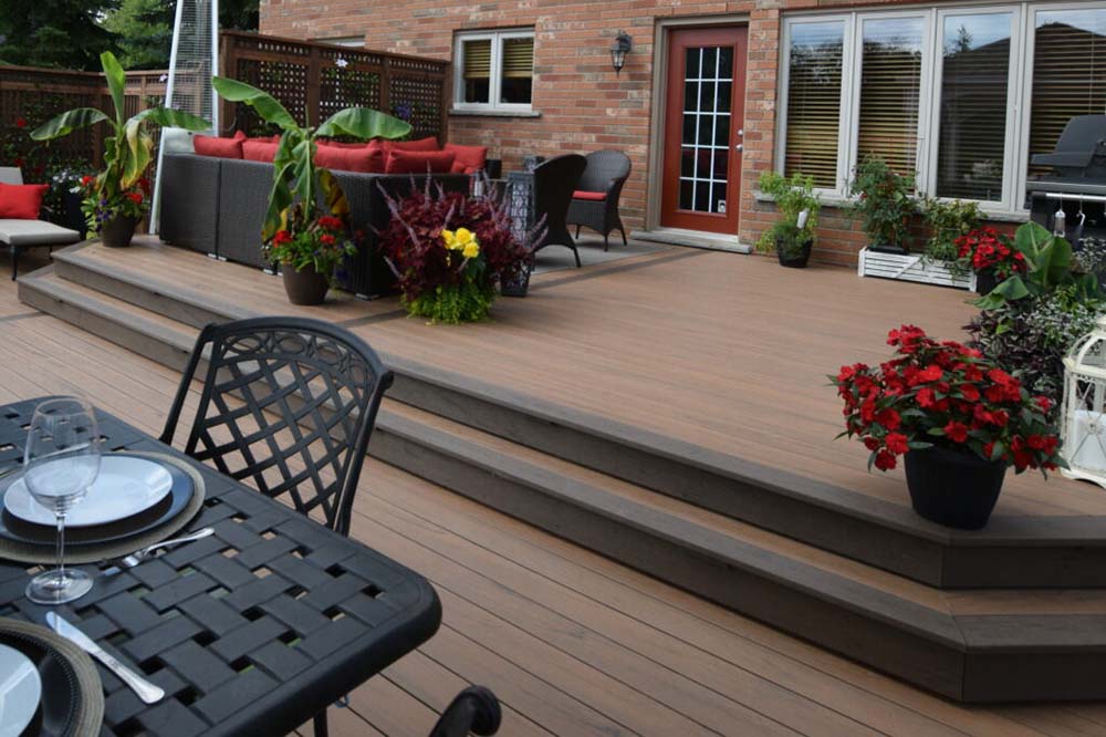 TruNorth Tigerwood with tropical walnut accent deck