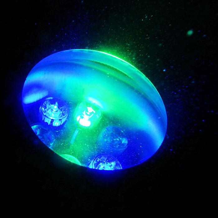 Solar Underwater Light