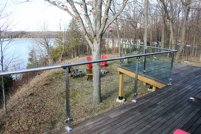 Invisirail top rail for glass railing