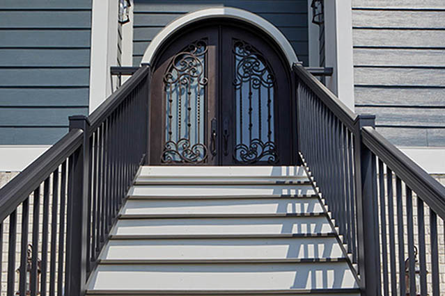 Trex Reveal Aluminum Railing