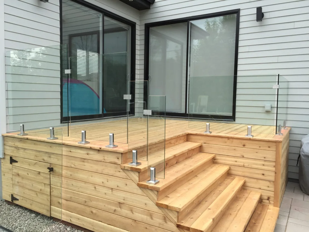 glass panel used on stairs