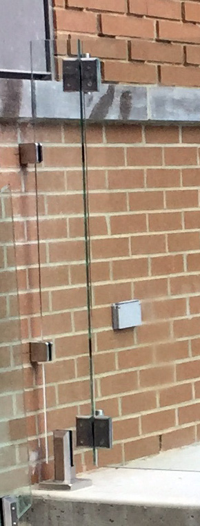 wall to glass connectors